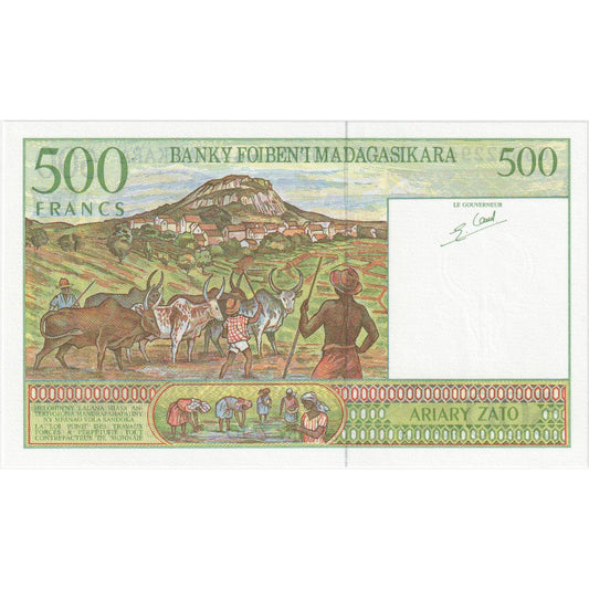 Madagaskar,
500 frankov = 100 ariarjev,
UNC (65-70)